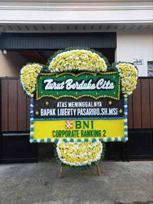 Papan Bunga Duka di Batang Kabung Ganting