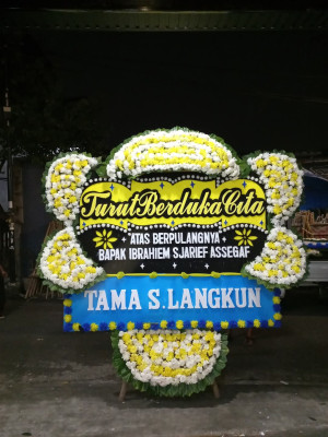 Papan Bunga Duka di Batang Kabung Ganting